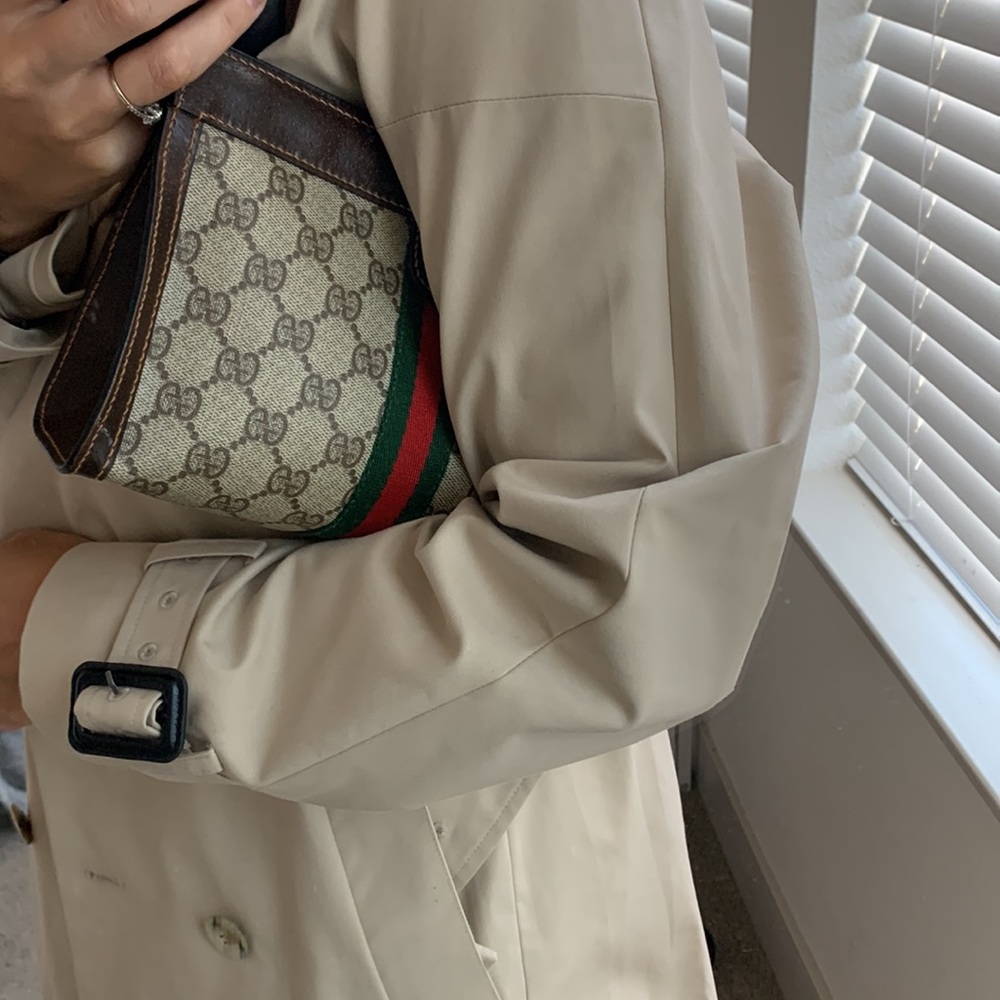 ❌❌❌❌❌SOLD!!!! Gucci GG Shelly Clutch Handbag
